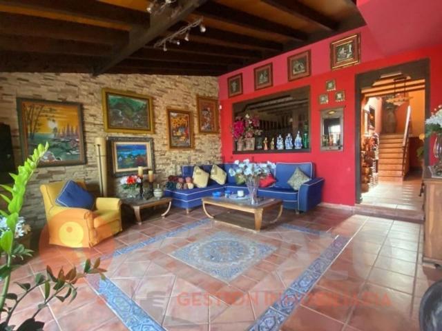 Chalet, Candelaria