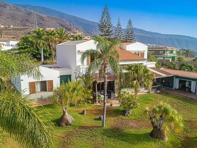 Chalet, Candelaria