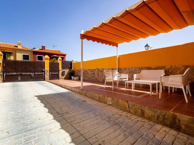 Chalet, Candelaria