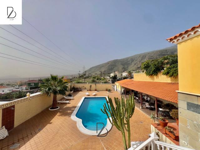 Chalet, Candelaria