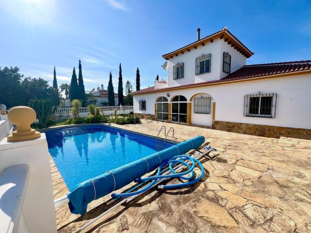 Chalet, Canillas de Aceituno