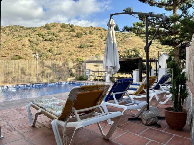 Chalet, Canillas de Aceituno