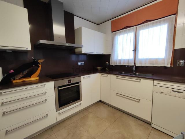 Chalet, Canovelles
