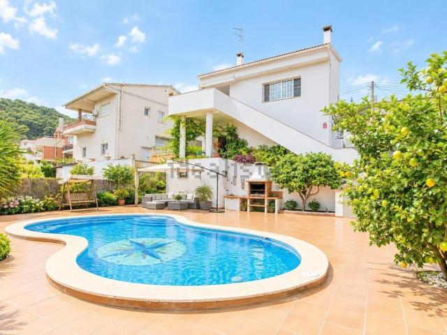 Chalet, Canyelles