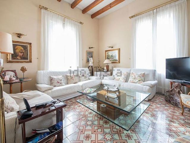 Chalet, Capellades