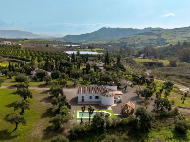 Chalet, Casarabonela