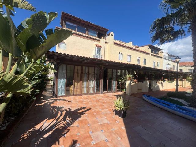 Chalet, Casares