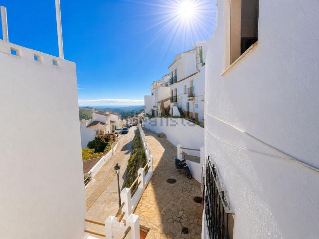 Chalet, Casares