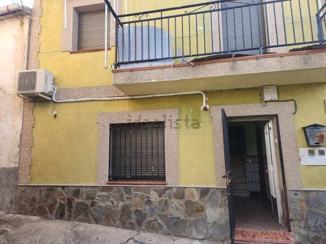Chalet, Casas de Millan