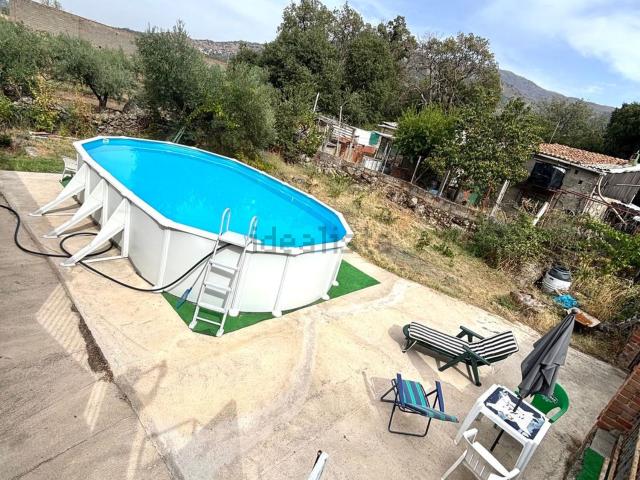 Chalet, Casas del Monte