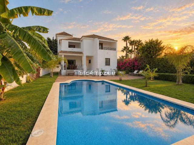 Chalet, Casasola, Estepona