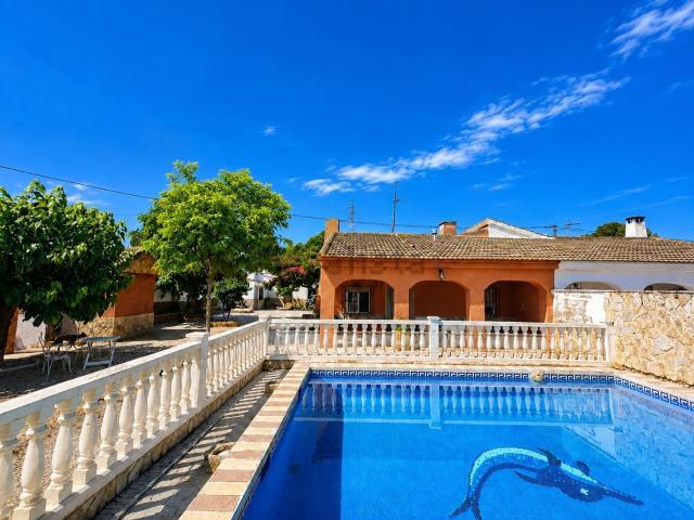 Chalet, Castalla