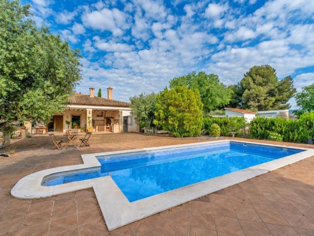 Chalet, Castalla