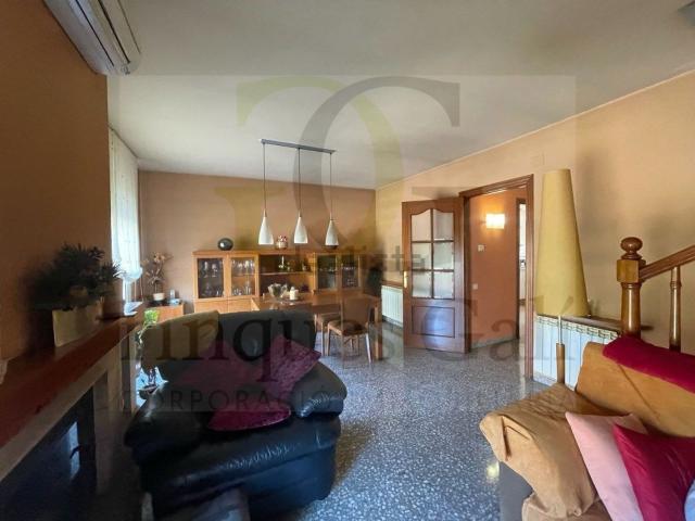 Chalet, Castellbell i el Vilar