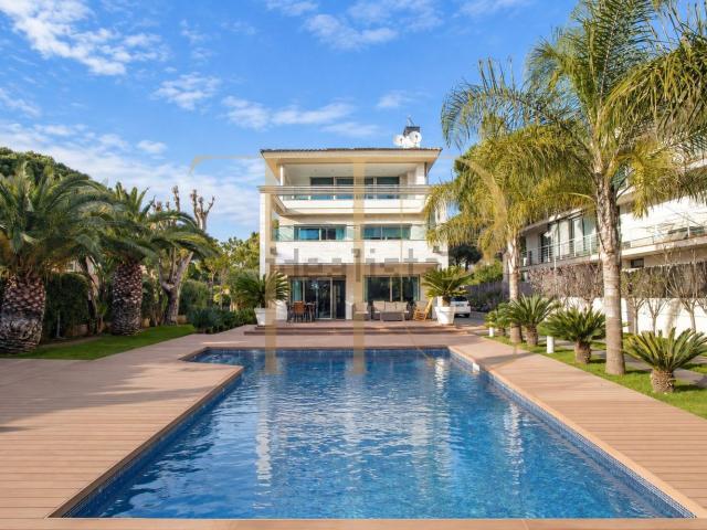 Chalet, Castelldefels