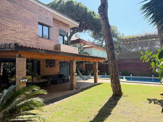 Chalet, Castelldefels