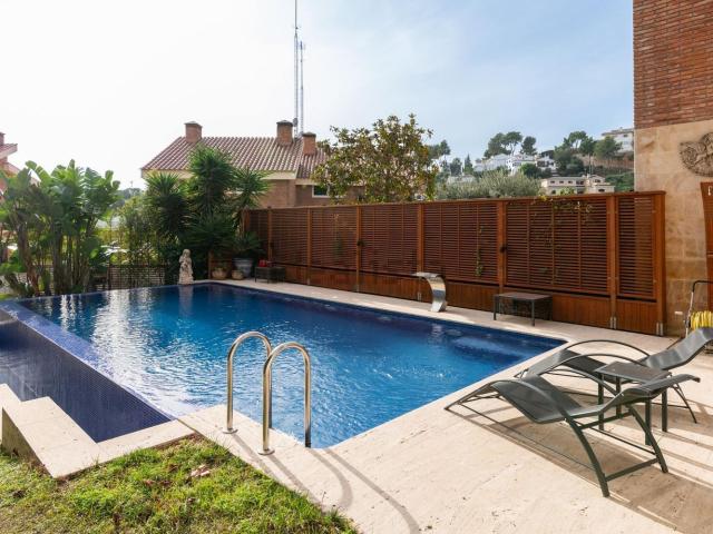 Chalet, Castelldefels