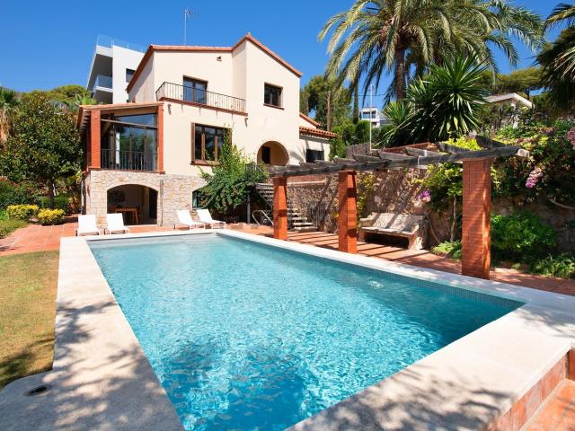 Chalet, Castelldefels