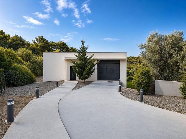 Chalet, Castelldefels