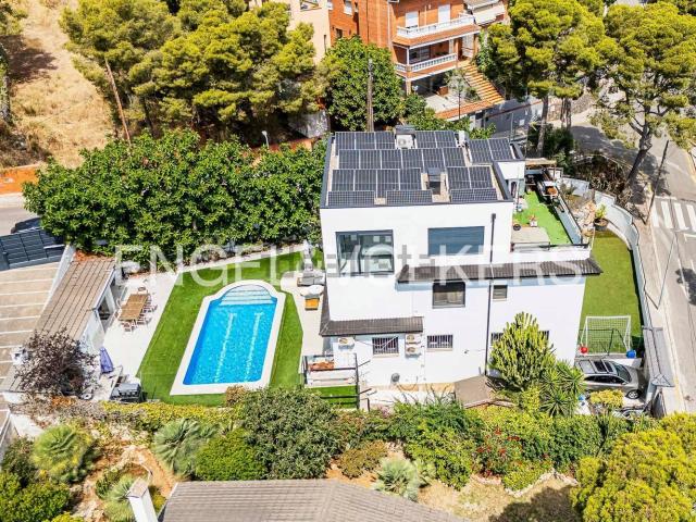 Chalet, Castelldefels