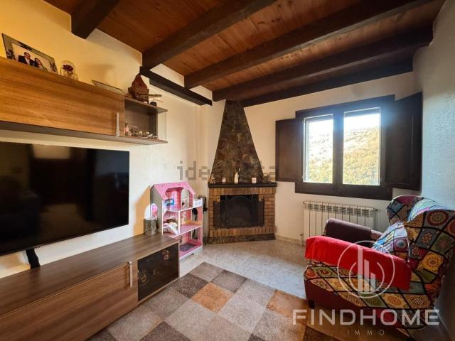 Chalet, Castellfollit de la Roca