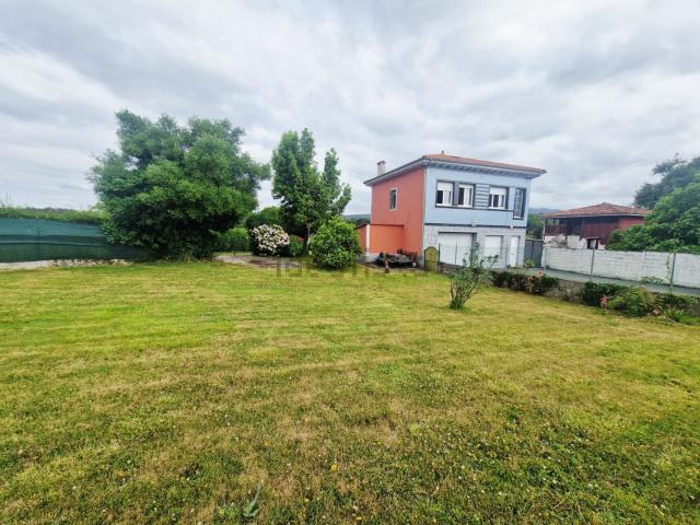 Chalet, Castrillon
