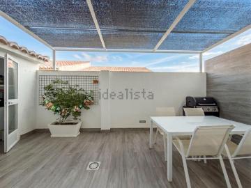 Chalet, Cenes de la Vega