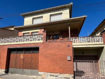 Chalet, Centelles