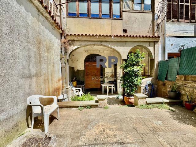 Chalet, Centelles