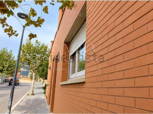 Chalet, Centelles