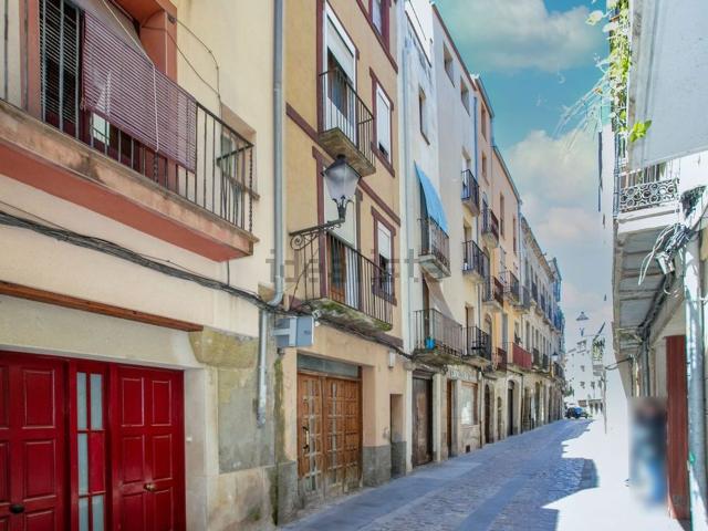 Chalet, Cervera
