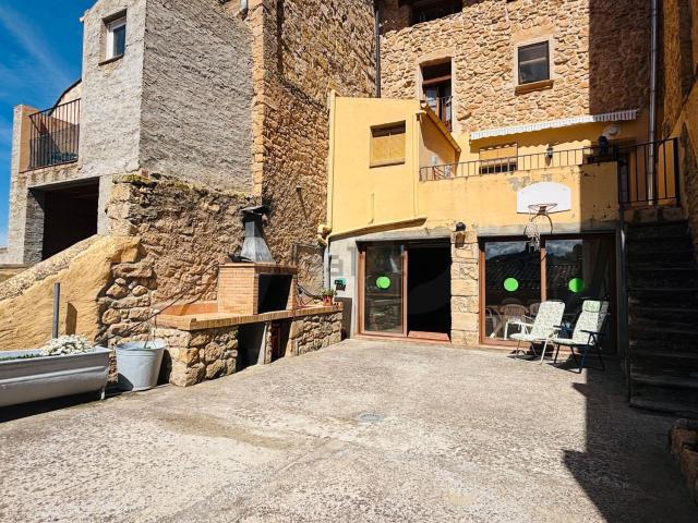 Chalet, Cerviá de les Garrigues