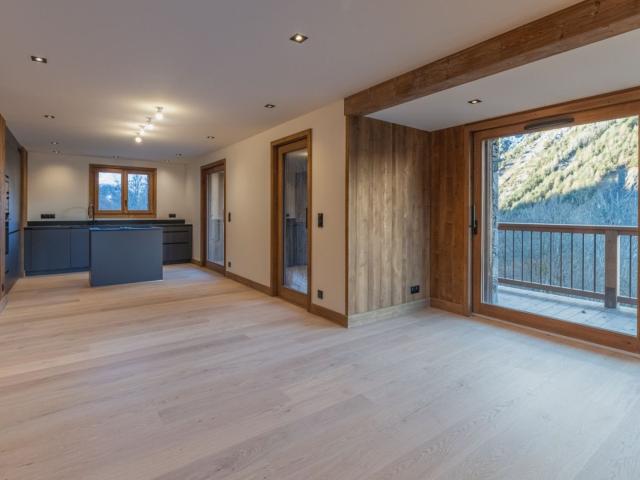 Chalet chaleureux neuf meublé avec vue montagnes 160m² Les Belleville