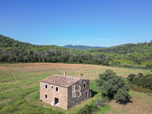 Chalet, Cruílles, Monells i Sant Sadurni de l&apos Heura