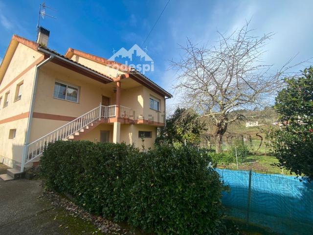 Chalet, Crecente