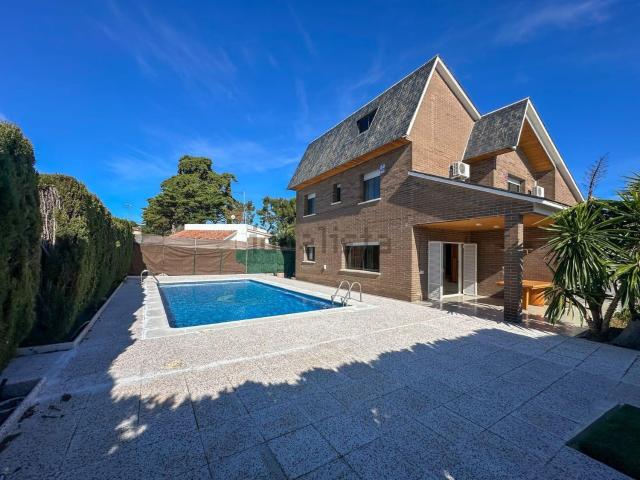 Chalet, Creixell