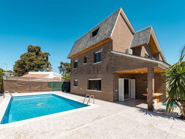 Chalet, Creixell