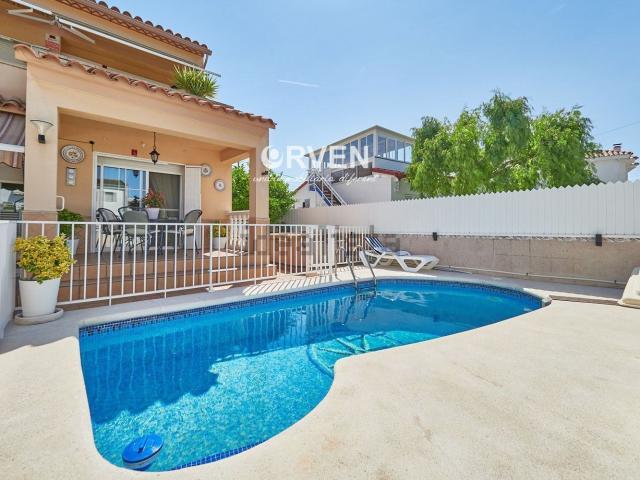 Chalet, Creixell