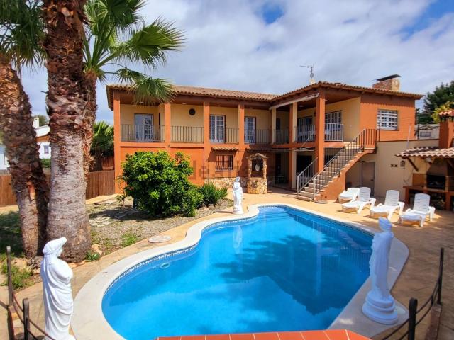 Chalet, Creixell