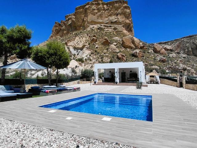 Chalet, Crevillente