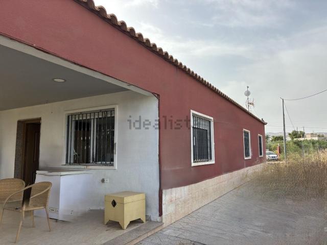 Chalet, Crevillente