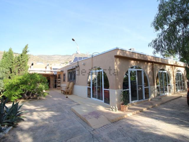 Chalet, Crevillente