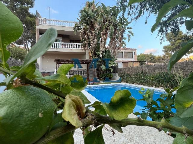 Chalet, Cubelles