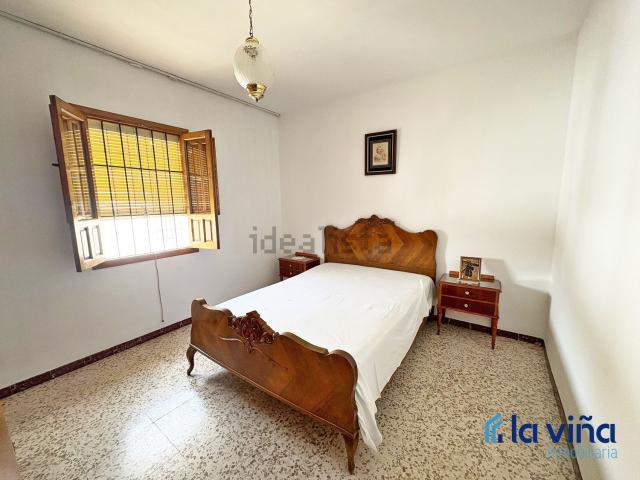 Chalet, Cuevas Bajas