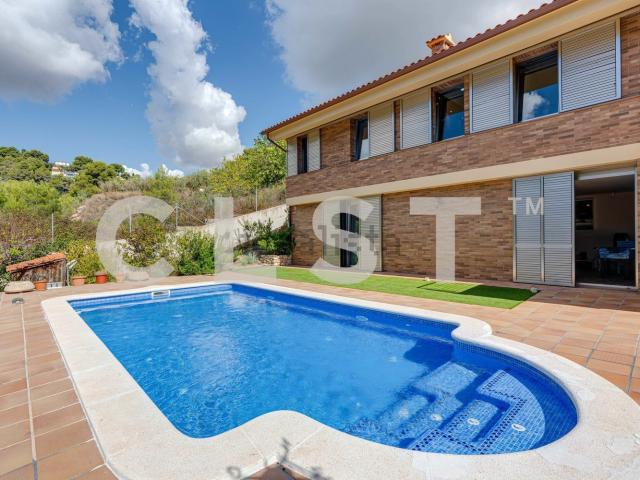 Chalet, Cunit