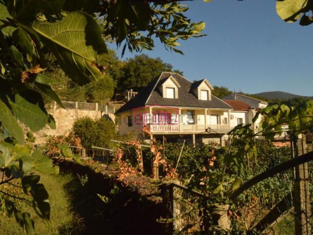 Chalet, Cuntis