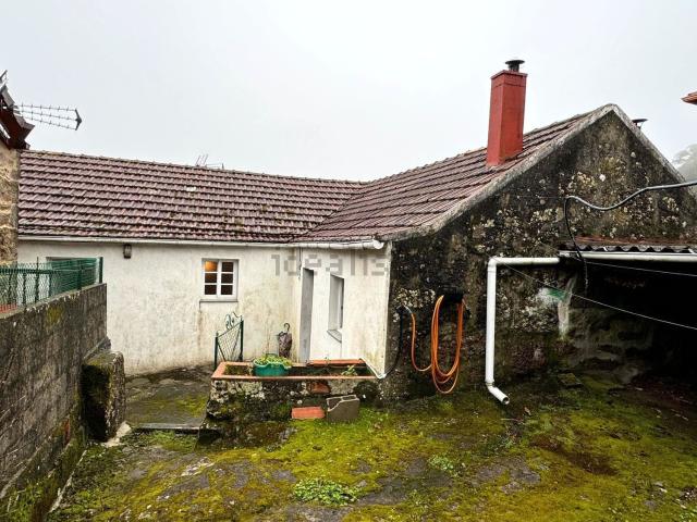 Chalet, A Cañiza
