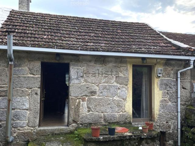 Chalet, A Cañiza