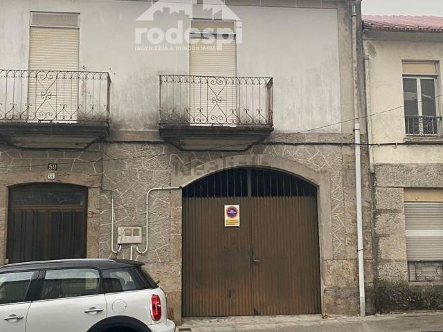Chalet, A Cañiza