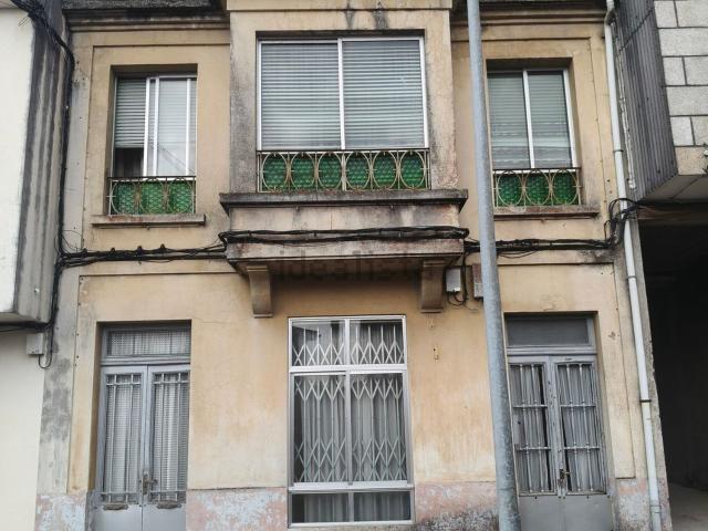Chalet, A Estrada